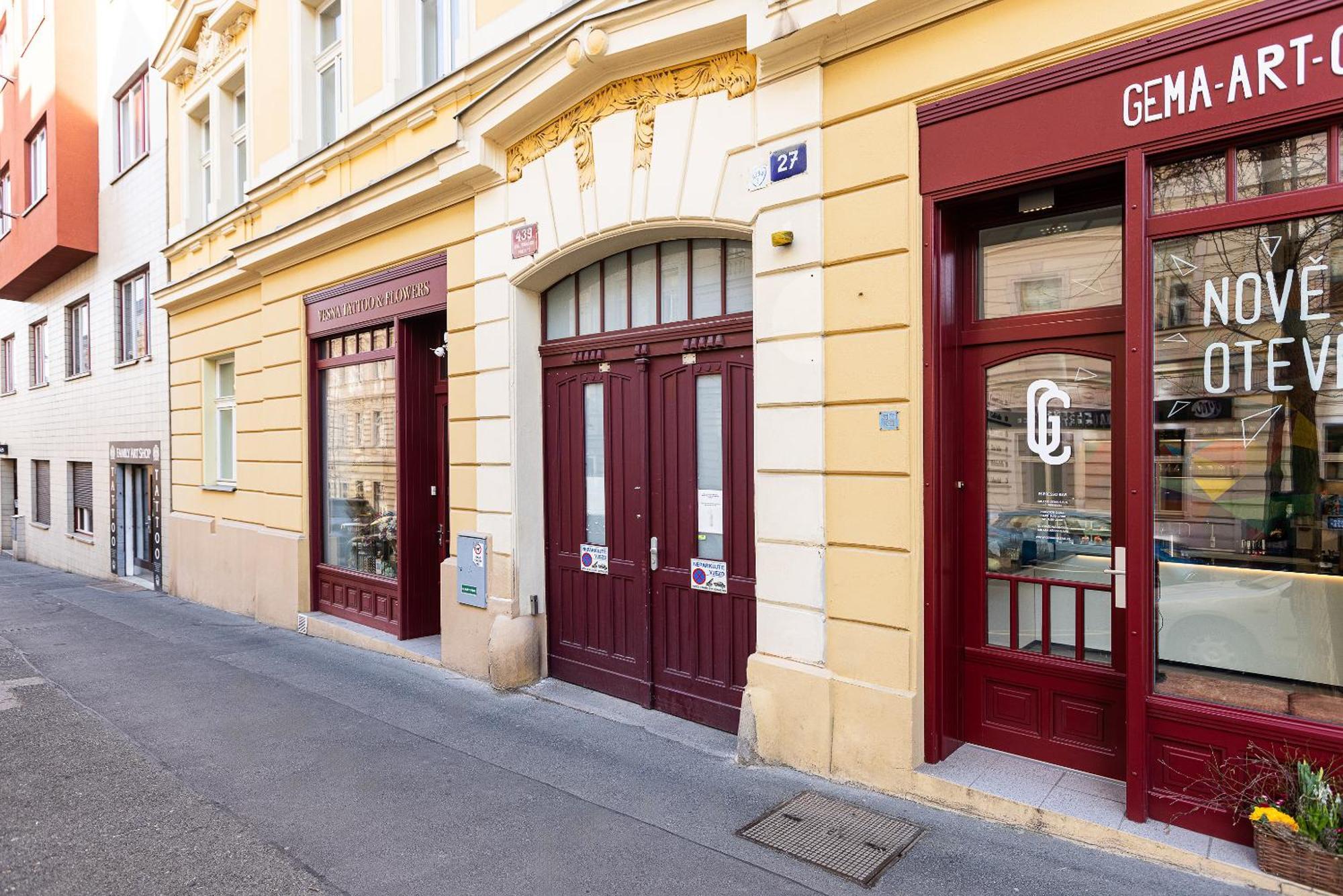 Apartment Modern Attic With Terrace - Machova Prague